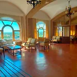 Hotel De 4*