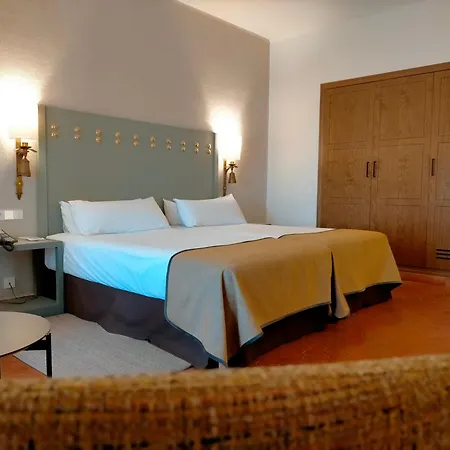 De 4*